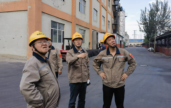 南通揚子碳素黨委書記、董事長劉明 赴旭峰炭素調研并拜訪烏蘭察布市領導